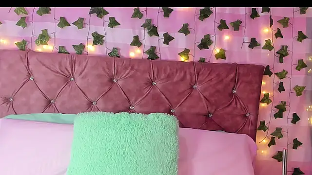 Ayla-marttinez online show from 02/13/26, 02:11