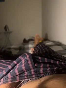 Night outcam online show from 04/20/26, 08:43