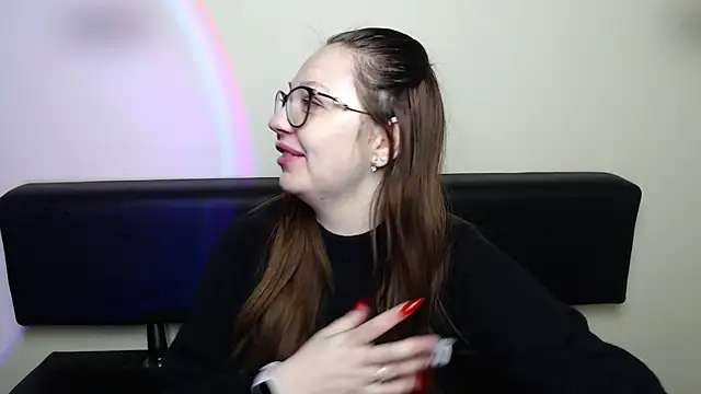 Snapshot of LiliaErmi chatting on 02/20/26, 07:21 LiliaErmi online show from 02/20/26, 07:21