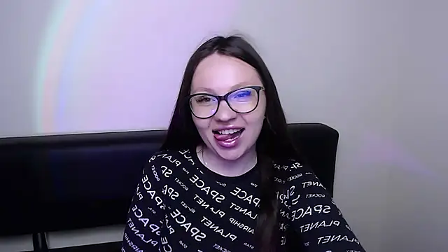 Snapshot of LiliaErmi chatting on 05/22/26, 06:33 LiliaErmi online show from 05/22/26, 06:33