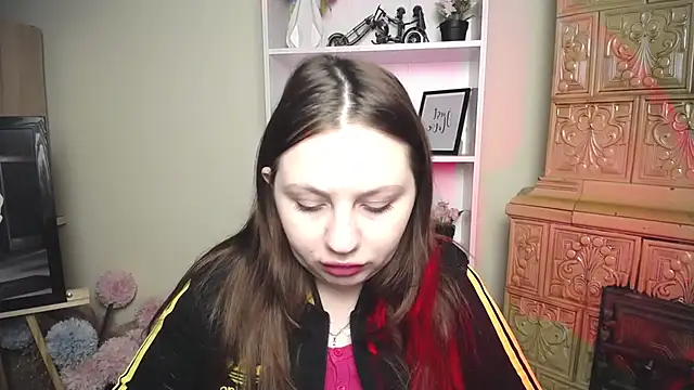 Snapshot of LiliaErmi chatting on 02/21/26, 07:10 LiliaErmi online show from 02/21/26, 07:10