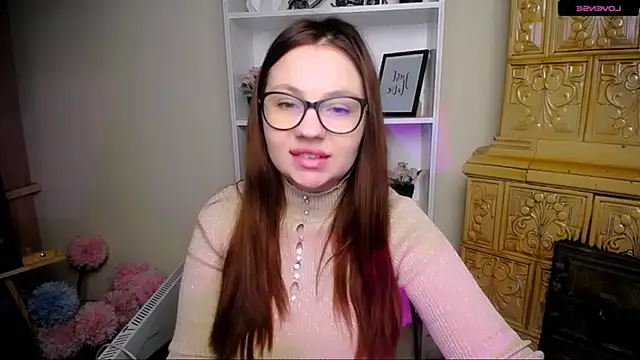 Snapshot of LiliaErmi chatting on 12/18/25, 06:07 LiliaErmi online show from 12/18/25, 06:07