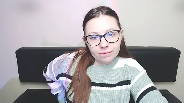 Snapshot of LiliaErmi chatting on 02/14/26, 07:19 LiliaErmi online show from 02/14/26, 07:19