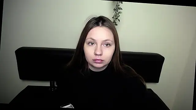 LiliaErmi online show from 04/07/26, 05:53