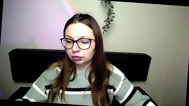 Snapshot of LiliaErmi chatting on 04/22/26, 05:47 LiliaErmi online show from 04/22/26, 05:47