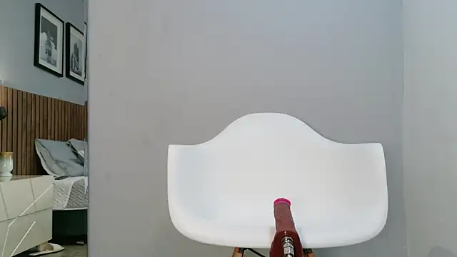 Mia Bellefort online show from 04/16/26, 09:39