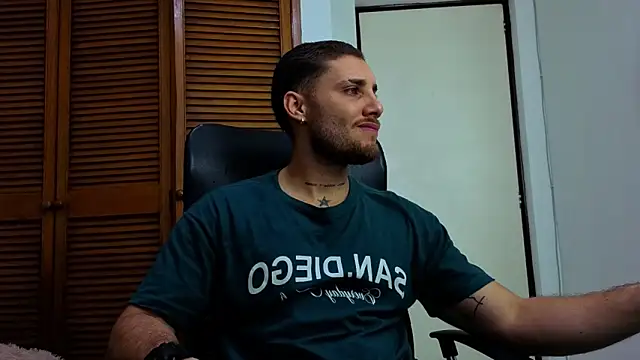 Snapshot of King_meruem chatting on 01/13/26, 01:37 King meruem online show from 01/13/26, 01:37