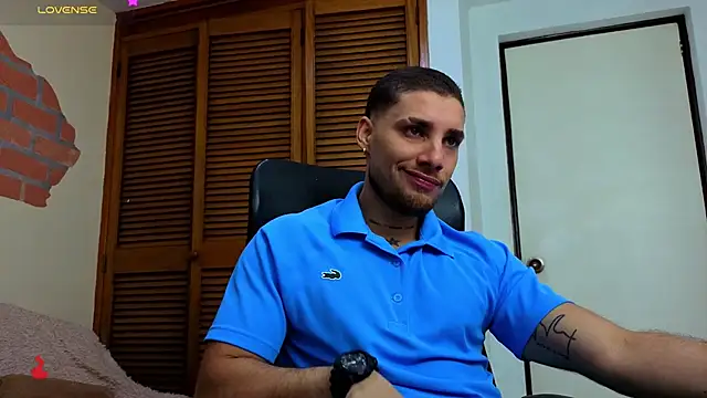 Snapshot of King_meruem chatting on 01/08/26, 12:55 King meruem online show from 01/08/26, 12:55