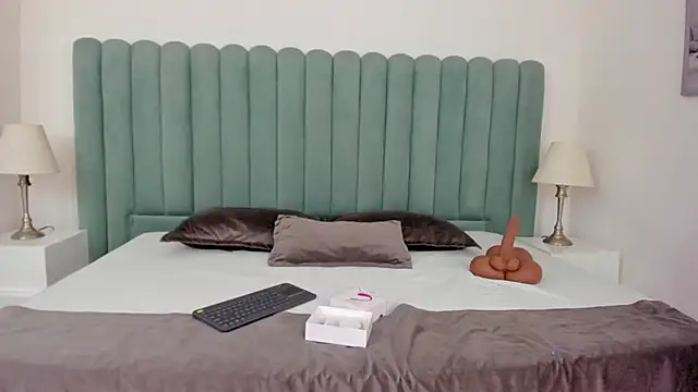 Scarlett  Noir online show from 04/13/26, 07:51