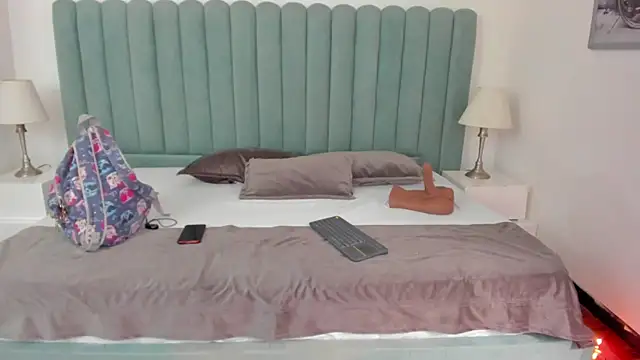 Scarlett  Noir online show from 04/12/26, 09:29