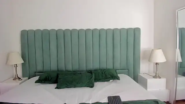 Scarlett  Noir online show from 04/17/26, 09:06