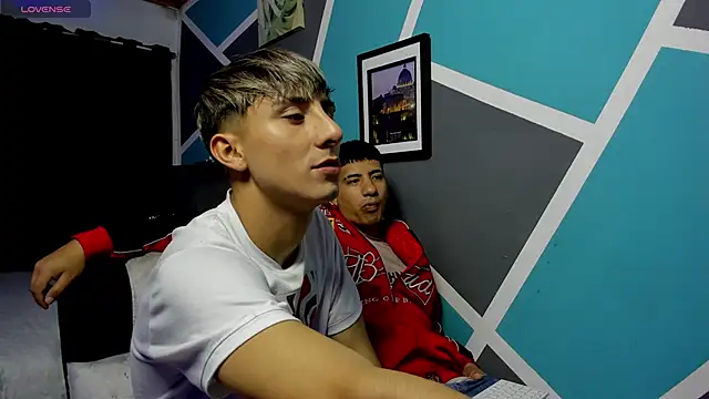 alex stivenn online show from 04/17/26, 04:04