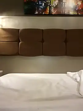 Atwsliiikizilll online show from 12/15/25, 09:20