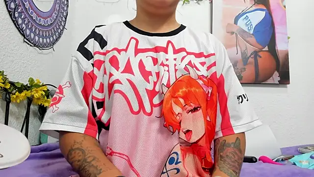 Hanna moore10 online show from 02/03/26, 06:57