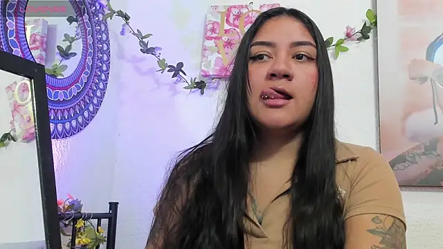 Hanna moore10 online show from 04/16/26, 09:15