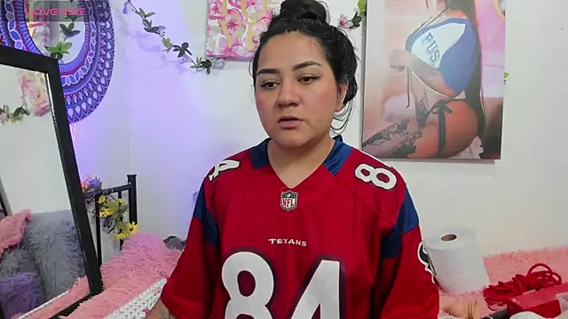 Hanna moore10 online show from 04/14/26, 08:58