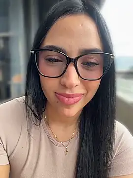 ValeriaTorress  online show from 04/09/26, 07:42