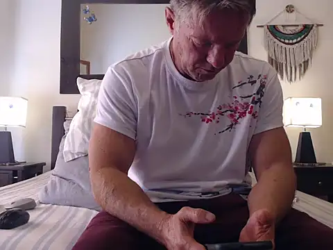 TommyLopez online show from 12/18/25, 03:38