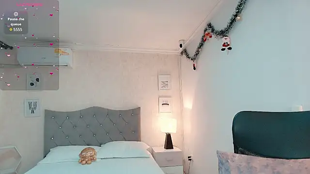 emmalove doll online show from 02/08/26, 11:08