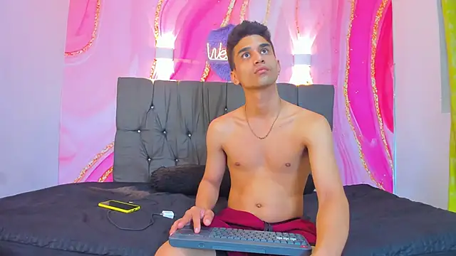 Hot Boys 69 online show from 12/15/25, 10:43