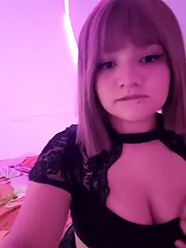 Snapshot of Sofiastrip18 chatting on 02/27/26, 09:20 Sofiastrip18 online show from 02/27/26, 09:20