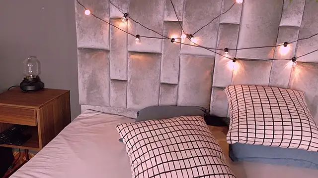 Miia Anderson online show from 03/20/26, 12:28