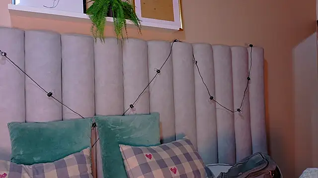 Miia Anderson online show from 03/23/26, 12:38