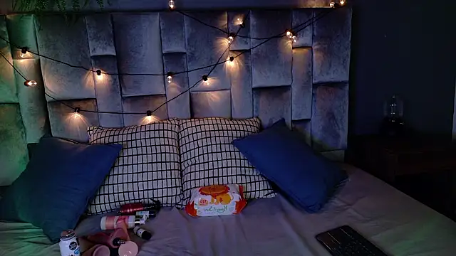 Miia Anderson online show from 02/20/26, 11:34