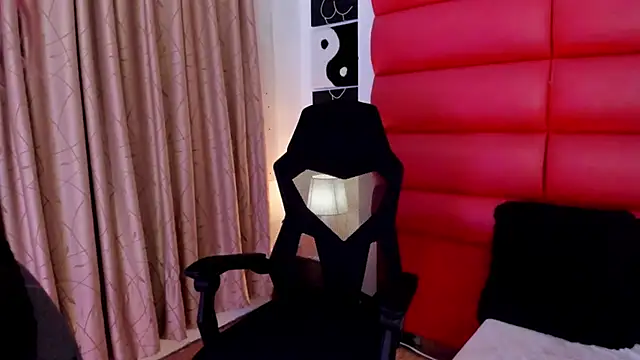 Oliviamonroex18 online show from 01/08/26, 02:28