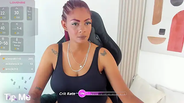 Snapshot of Monserrat__1 chatting on 12/13/25, 11:33 Monserrat 1 online show from 12/13/25, 11:33