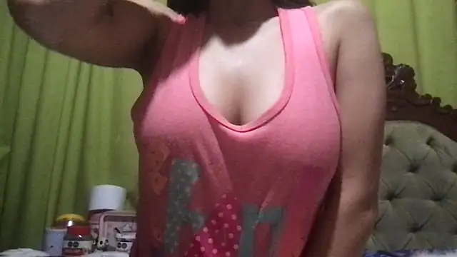 Snapshot of miia_rose_ chatting on 05/11/26, 03:41 miia rose online show from 05/11/26, 03:41