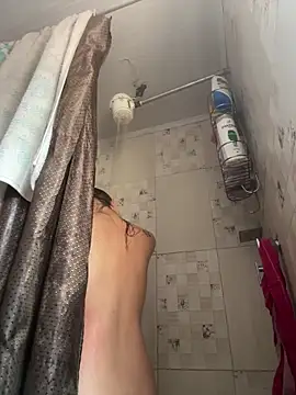 Snapshot of miia_rose_ chatting on 04/01/26, 03:42 miia rose online show from 04/01/26, 03:42