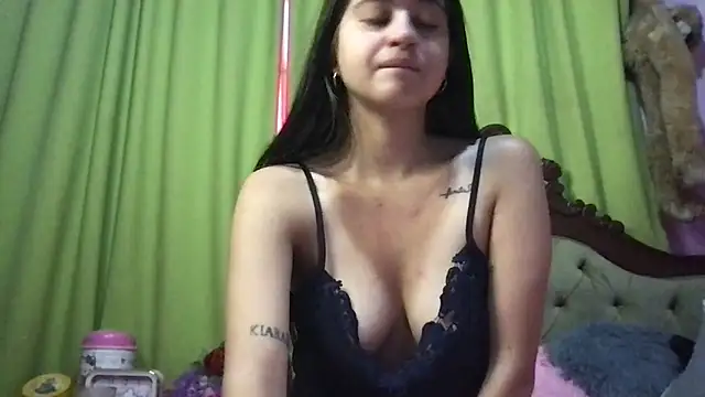 miia rose  online show from 02/16/26, 10:51