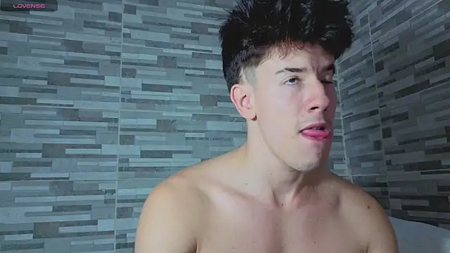 maxxcooper1 online show from 03/07/26, 09:53