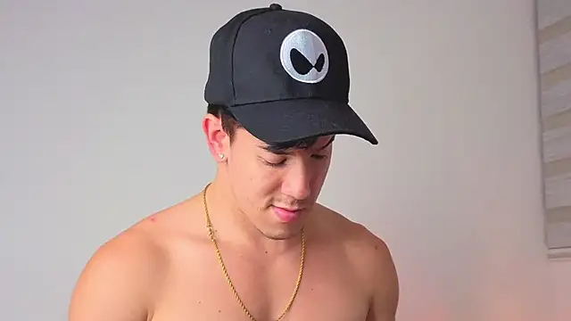 maxxcooper1 online show from 01/13/26, 02:59