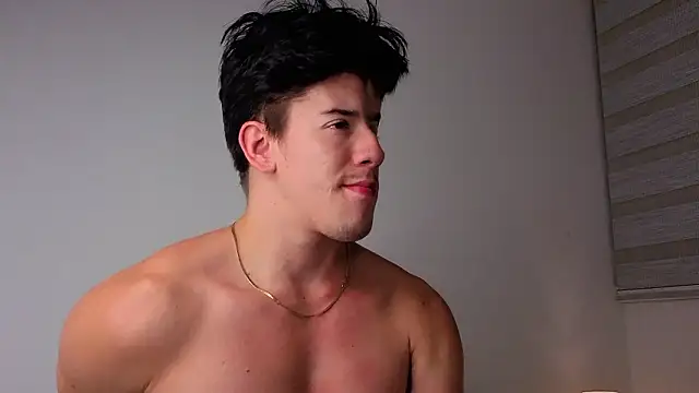 maxxcooper1 online show from 02/03/26, 06:22