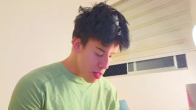 maxxcooper1 online show from 02/05/26, 04:19