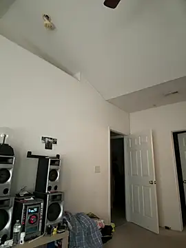 faces818 online show from 03/10/26, 04:33