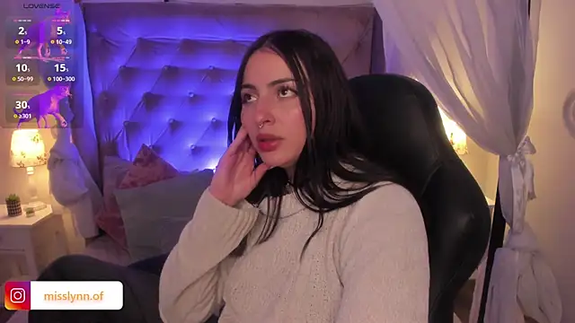 Missslynnn online show from 04/08/26, 06:37