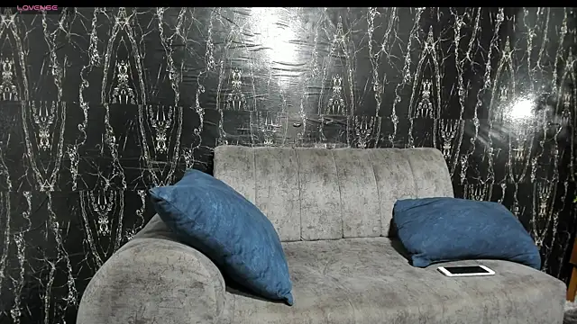 Snapshot of Mrs-mike-hott-boy chatting on 12/19/25, 03:47 Mrs-mike-hott-boy online show from 12/19/25, 03:47