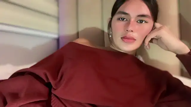 Snapshot of Annedee_ chatting on 12/14/25, 01:49 Annedee online show from 12/14/25, 01:49