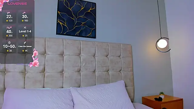 Snapshot of Lilie_petite chatting on 12/13/25, 11:11 Lilie petite online show from 12/13/25, 11:11