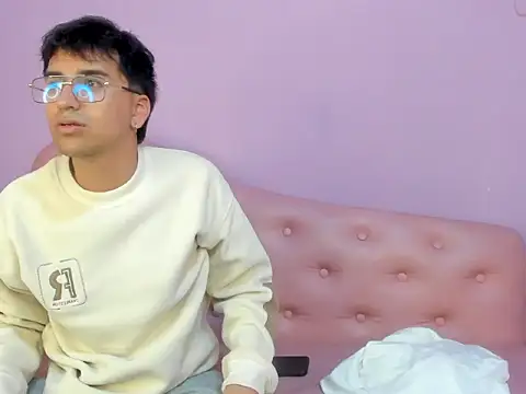 AxelAndJeremy2 online show from 12/19/25, 02:26