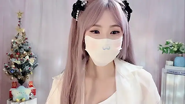 Snapshot of Pinkgirl520 chatting on 12/15/25, 07:25 Pinkgirl520 online show from 12/15/25, 07:25