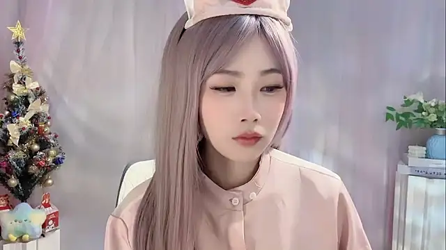 Snapshot of Pinkgirl520 chatting on 12/18/25, 08:19 Pinkgirl520 online show from 12/18/25, 08:19