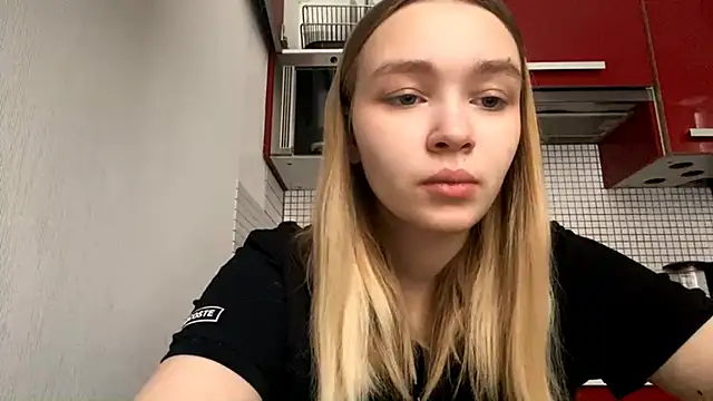 Snapshot of Leifuture chatting on 02/12/26, 07:19 Leifuture online show from 02/12/26, 07:19