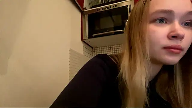 Snapshot of Leifuture chatting on 02/19/26, 05:15 Leifuture online show from 02/19/26, 05:15