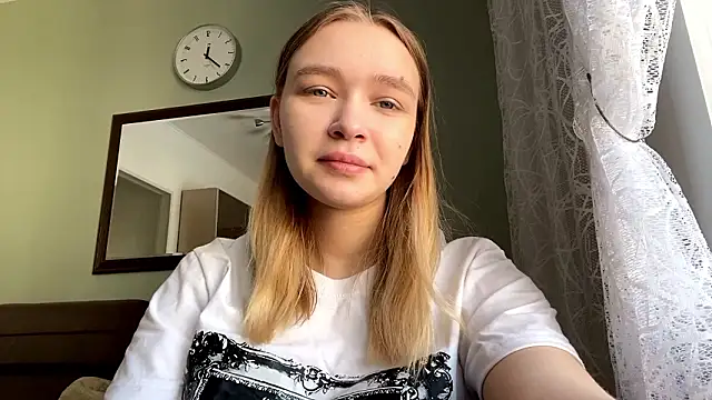 Snapshot of Leifuture chatting on 01/16/26, 05:22 Leifuture online show from 01/16/26, 05:22