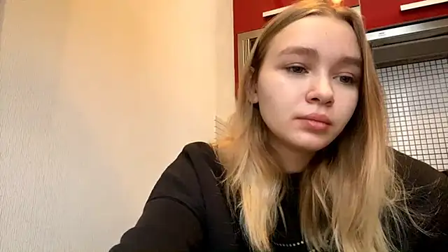 Snapshot of Leifuture chatting on 02/10/26, 07:18 Leifuture online show from 02/10/26, 07:18