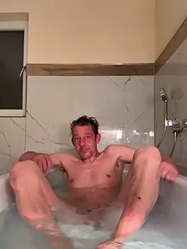 Hottasty online show from 04/21/26, 07:53